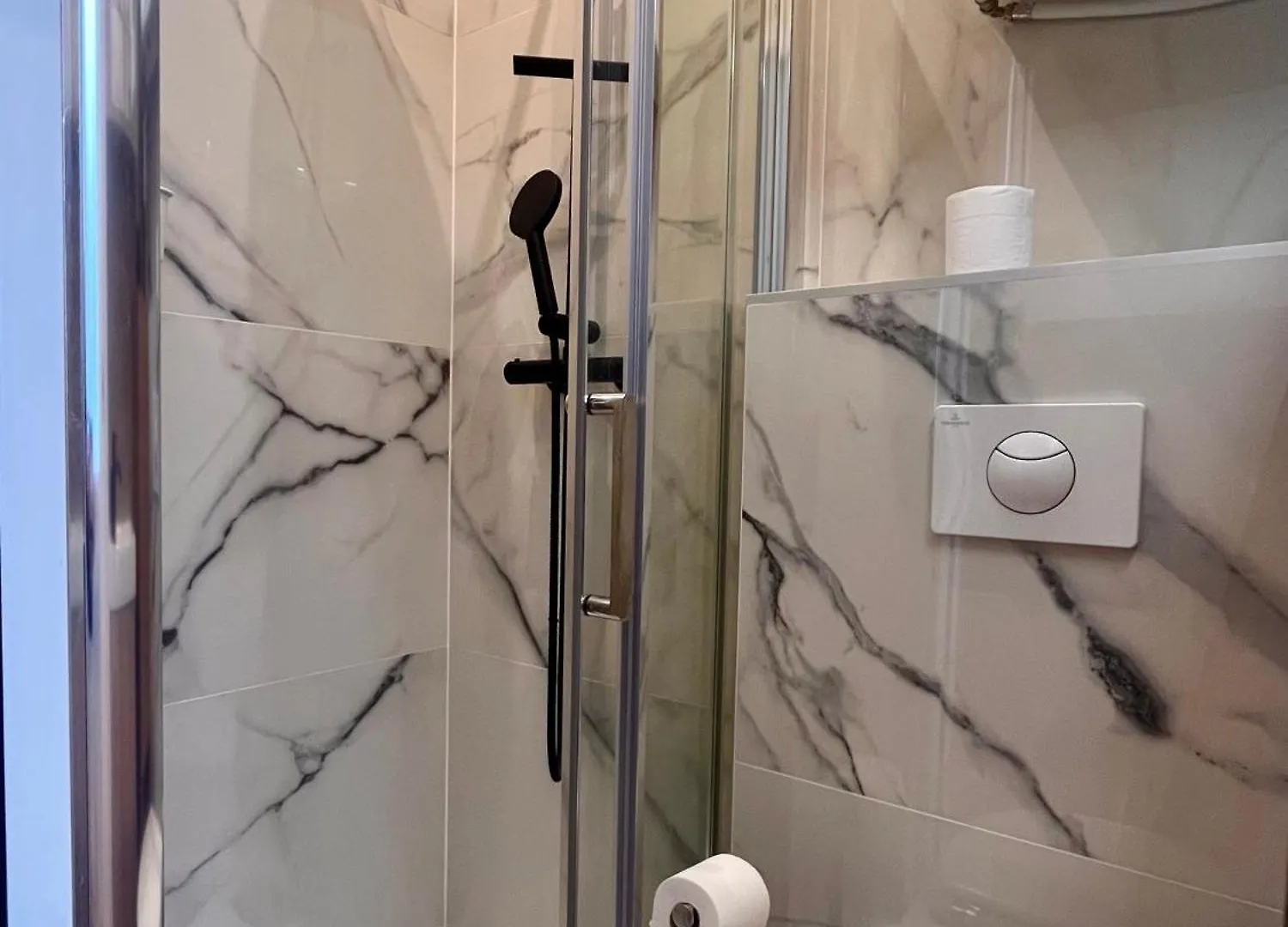 Fully Equipped - 4 Mins From The Metro Apartment Paris